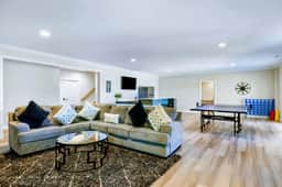 928 Fairview (Private Cove)