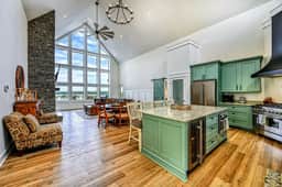 60 Marys Way (Captain's Quarters)