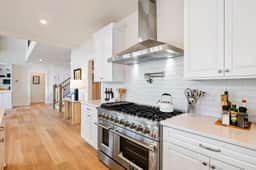 5728 Windy Oaks (Off The Hook)
