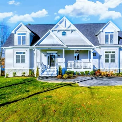 6616 Summerview (License to Chill)