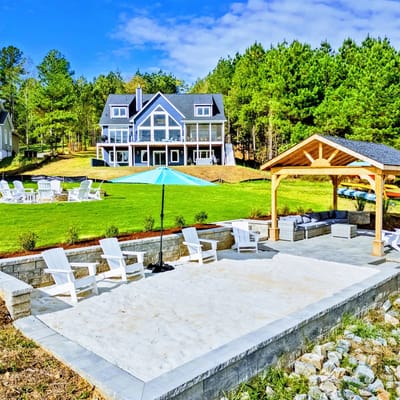 915 Lake Forest (Blueberry Bay)