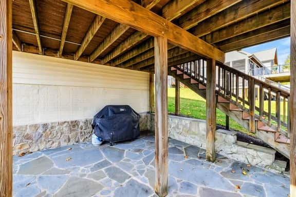 37 Stonewall Ct (Home Base)