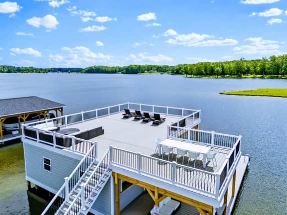 370 Rock Island (Rock Island Luxury)