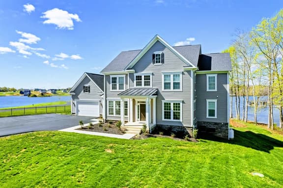928 Fairview (Private Cove)